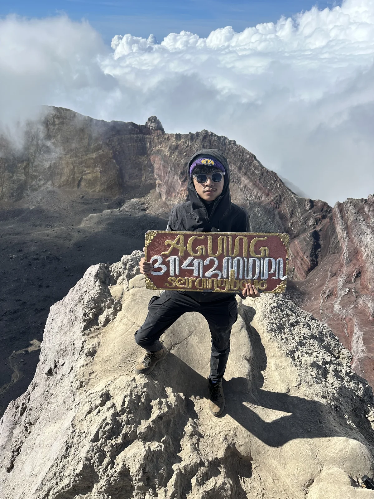 Summit Agung